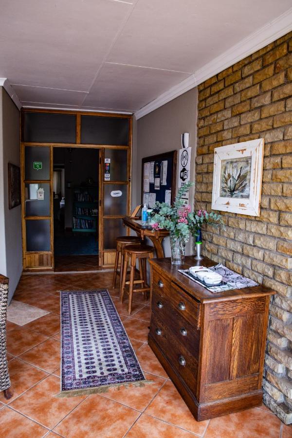 Woodpecker Guesthouse Ficksburg Exterior photo